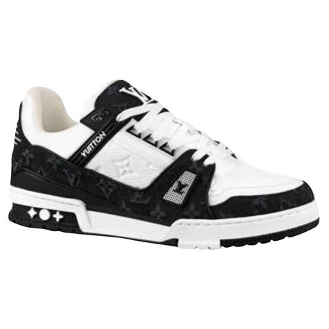 louis vuitton scarpe sneakers uomo nere|louis vuitton trainers.